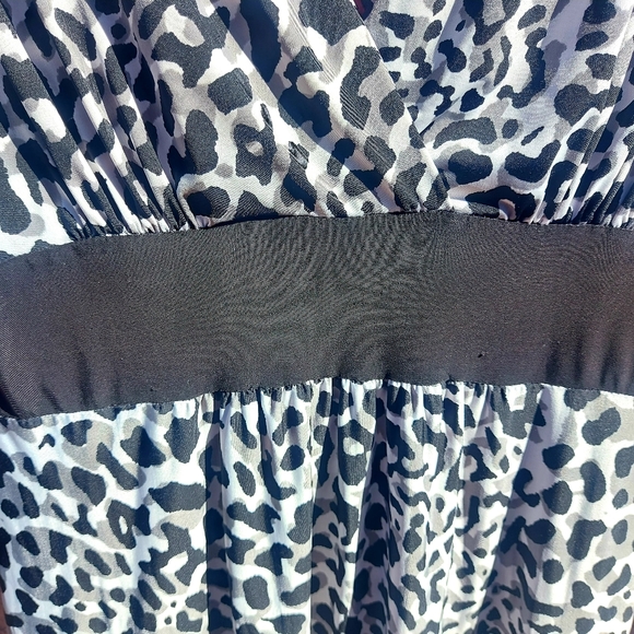 Purple Rain floral animal print casual dress - Picture 4 of 5